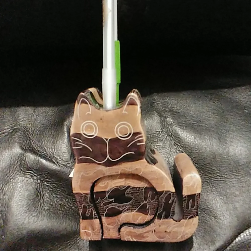 N/A cat shaped